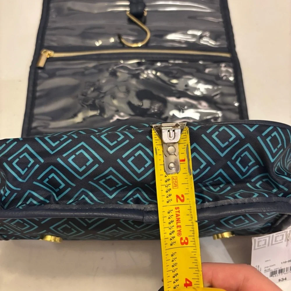 NWT Liz Claiborne Hanging Travel makeup bag
